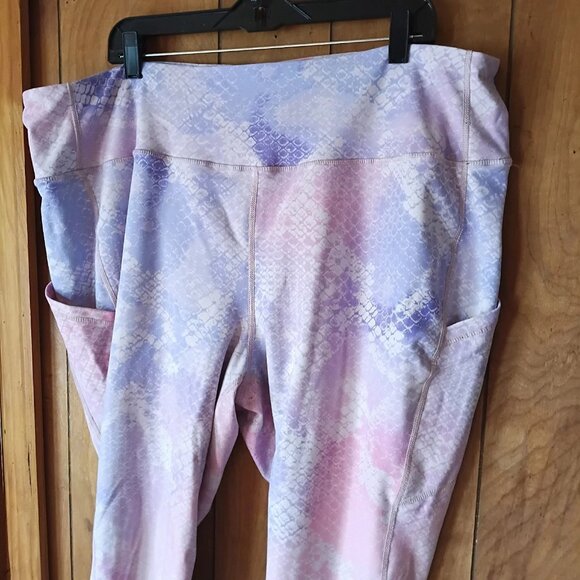 Torrid active plus size womens pastels pull on leggings activewear size 4 (4X) - Picture 3 of 3